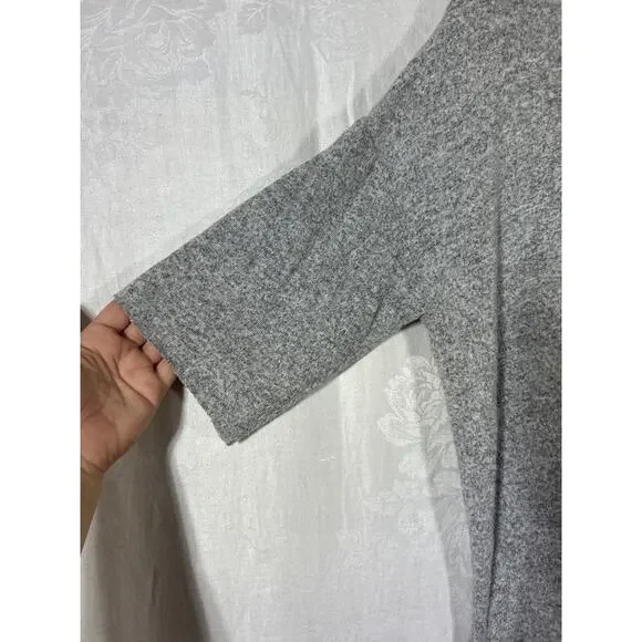 Zara Trafaluc Shirt Small Gray Chest Pocket Sweatshirt Raw Hem Oversized - Picture 2 of 9